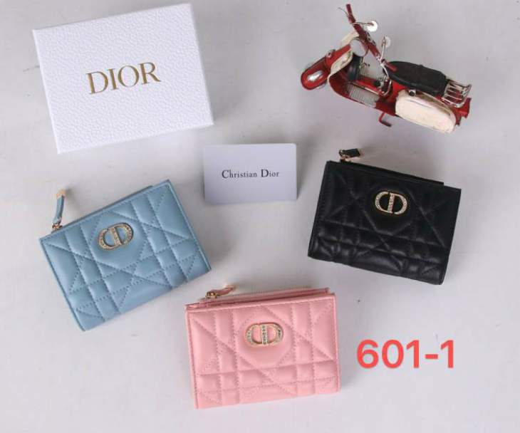 Picture of Dior Wallets _SKUfw239333348fw